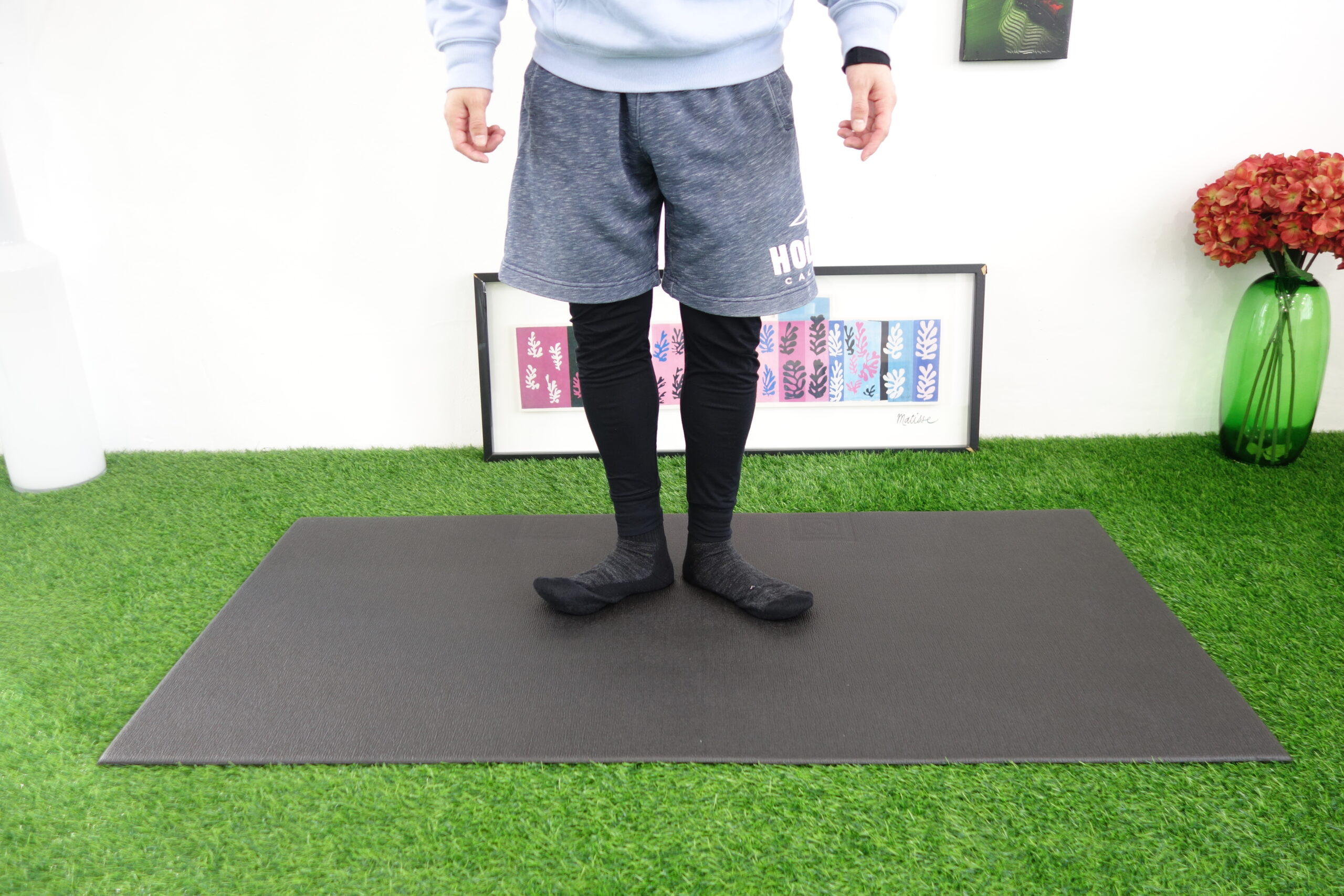 膝下が捻じれた状態